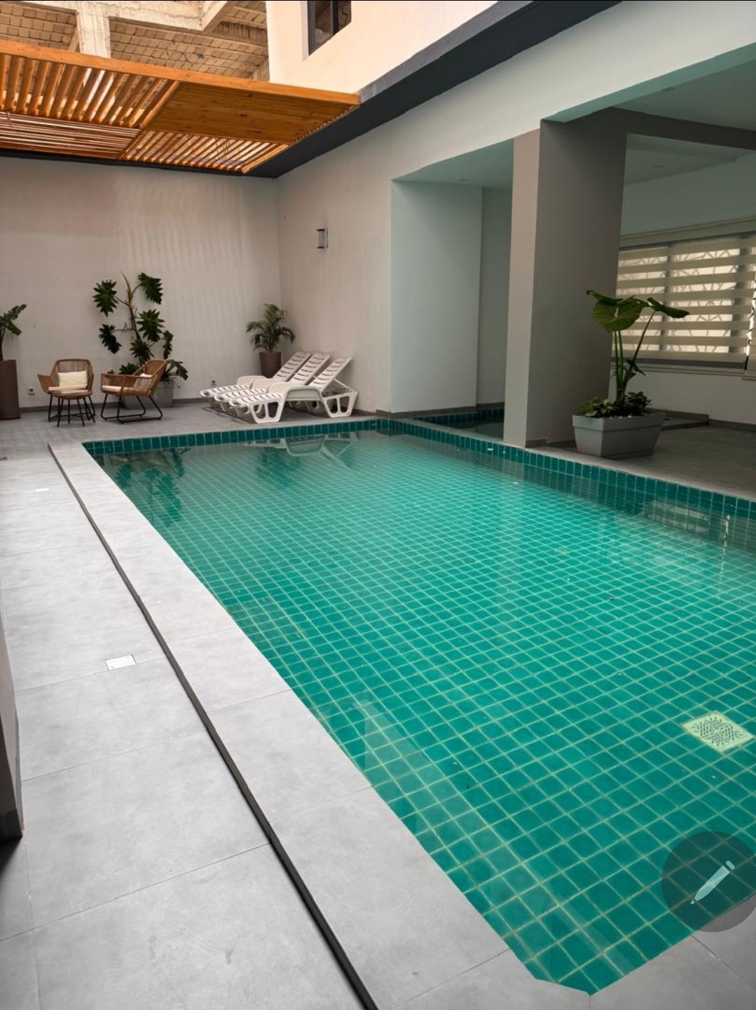 Appartement F2 meublé avec piscine